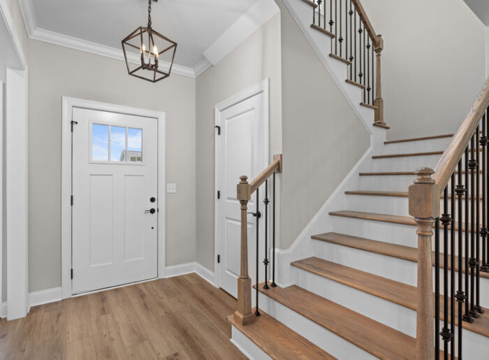 Beautiful features throughout this craftsmen Pratt Home