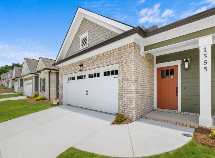 Dream townhome new Pratt home