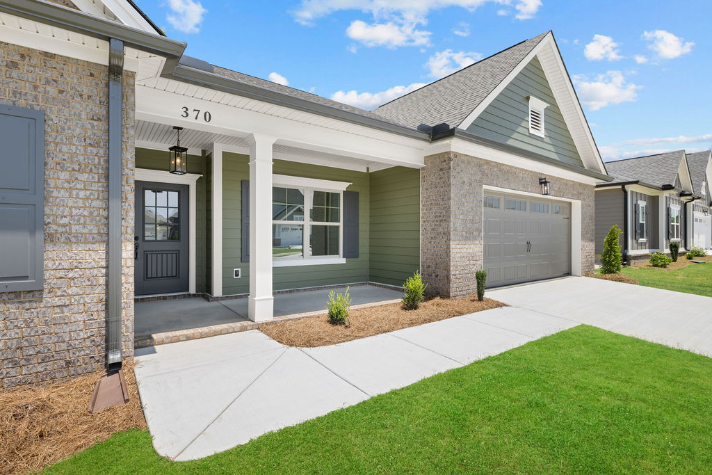 Exterior designer home move-in ready Chattanooga