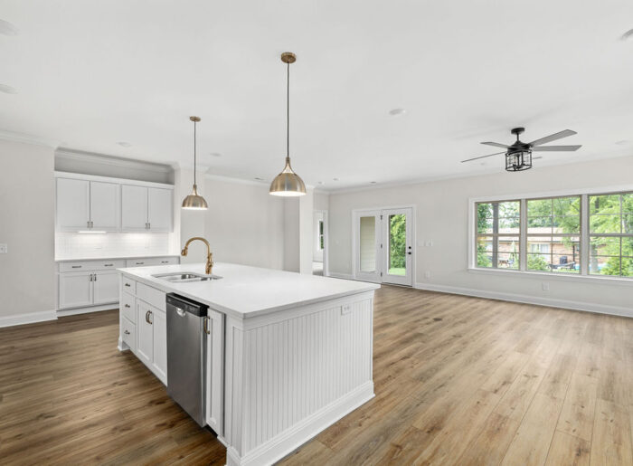 Gourmet kitchen