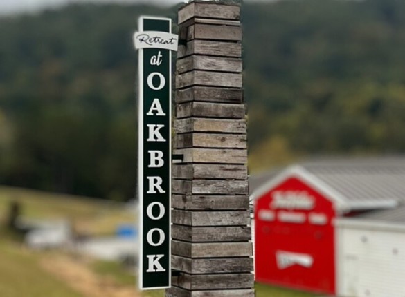 Retreat at Oakbrook Community Sign